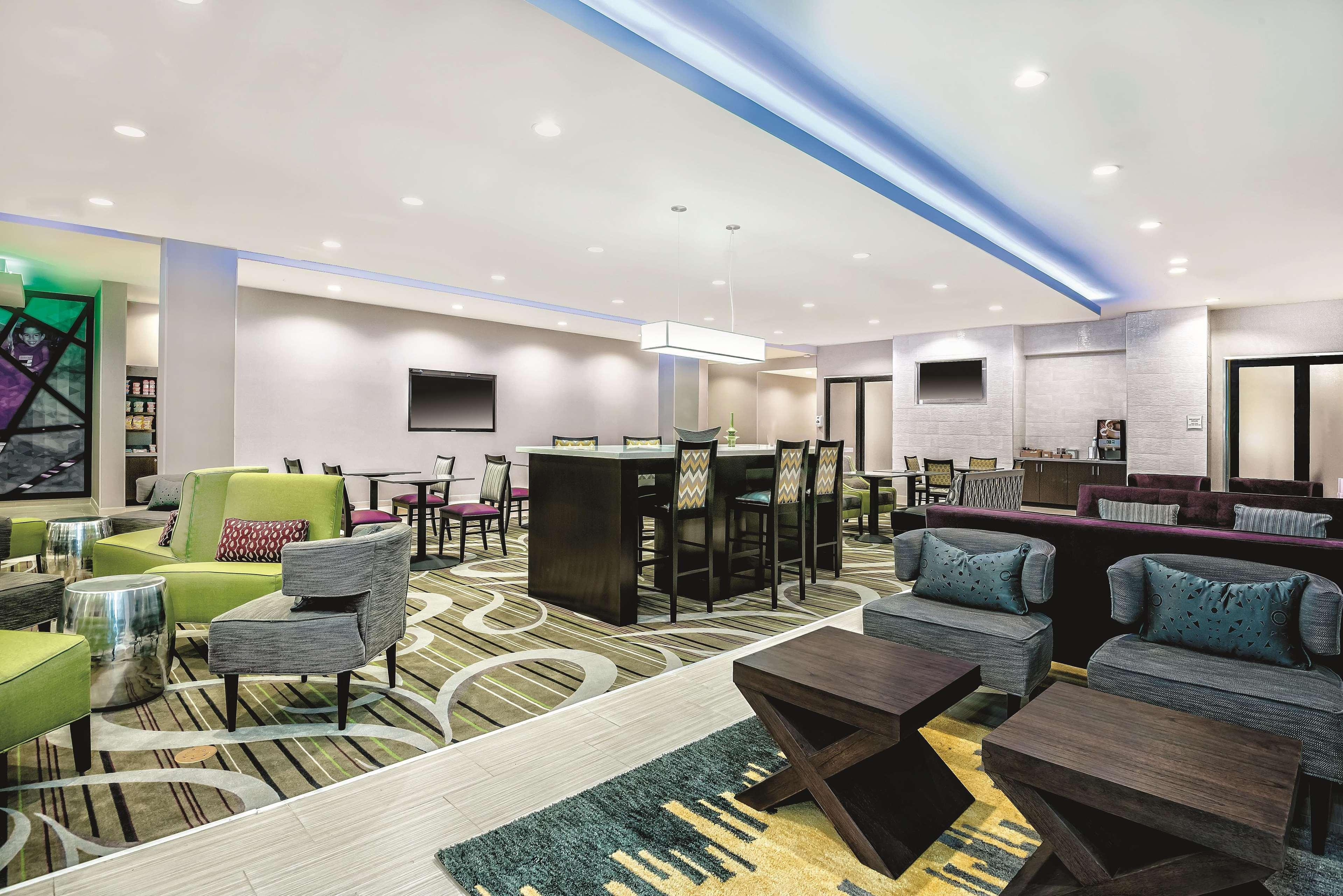 La Quinta By Wyndham Mcallen Convention Center Exteriör bild